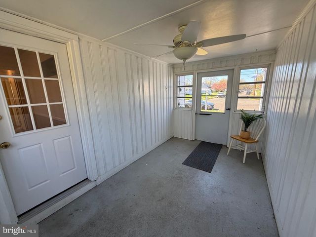 9 KRUEGER LA, Hamilton, NJ 08620