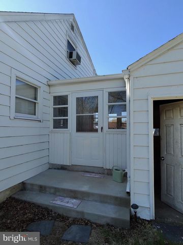 9 KRUEGER LA, Hamilton, NJ 08620