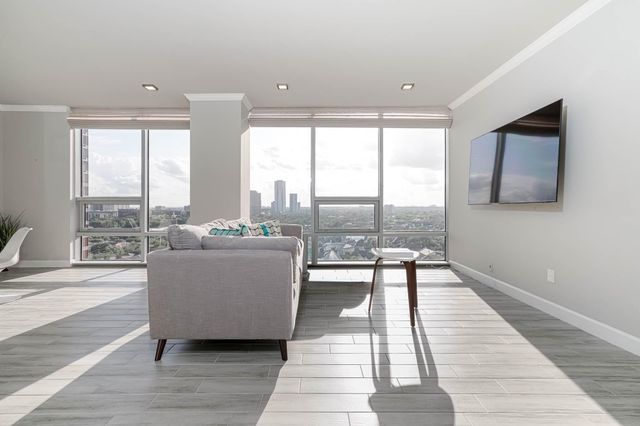 5100 San Felipe Street 137, Houston, TX 77056