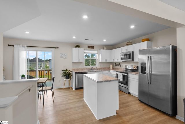 220 Brooklane Court, Easley, SC 29642