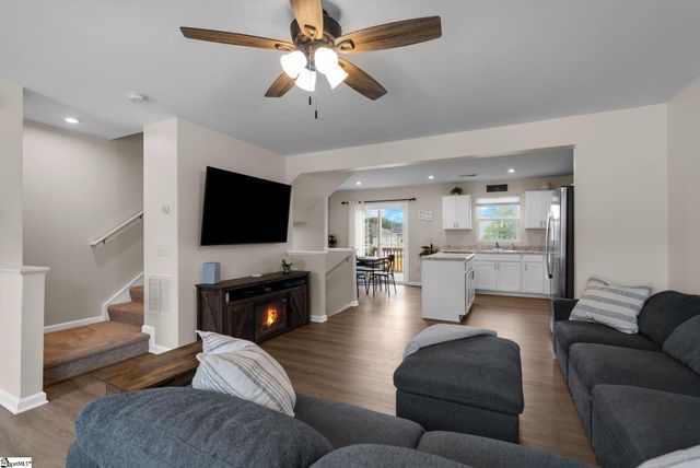 220 Brooklane Court, Easley, SC 29642