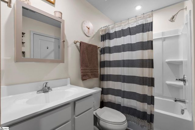 220 Brooklane Court, Easley, SC 29642