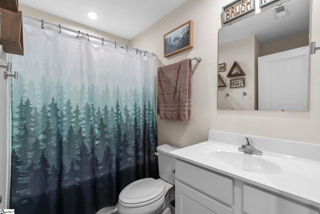 220 Brooklane Court, Easley, SC 29642