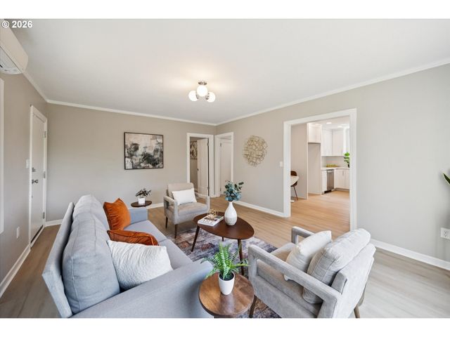 8805 Se 28TH Ave, Milwaukie, OR 97222