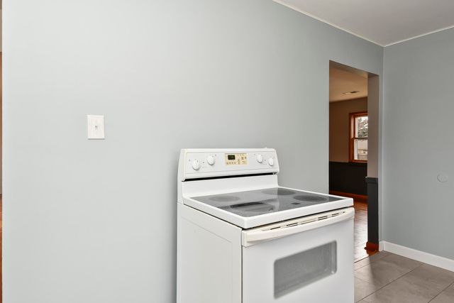 405 N Missouri Avenue, Nixa, MO 65714