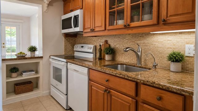 3375 SW 72nd Court, Miami, FL 33155