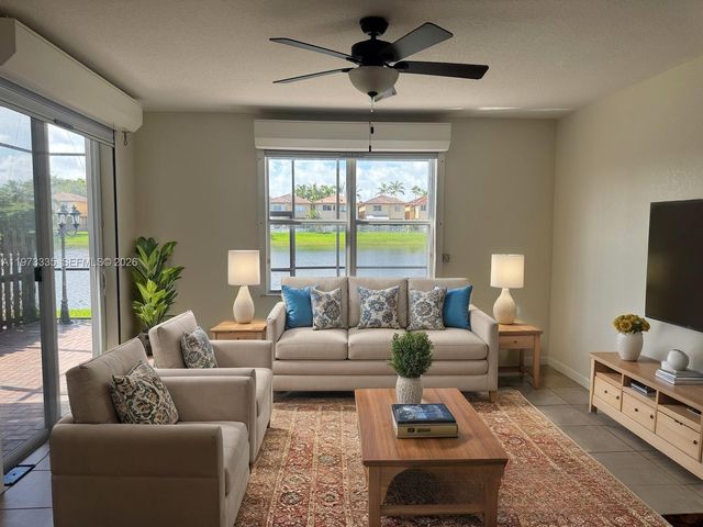 11482 NW 69th Ter, Doral, FL 33178