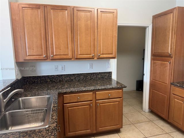 11482 NW 69th Ter, Doral, FL 33178