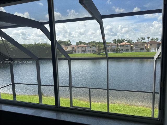 11482 NW 69th Ter, Doral, FL 33178