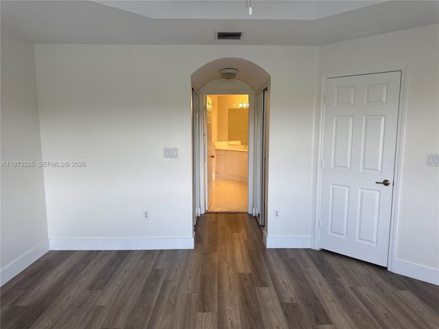 11482 NW 69th Ter, Doral, FL 33178