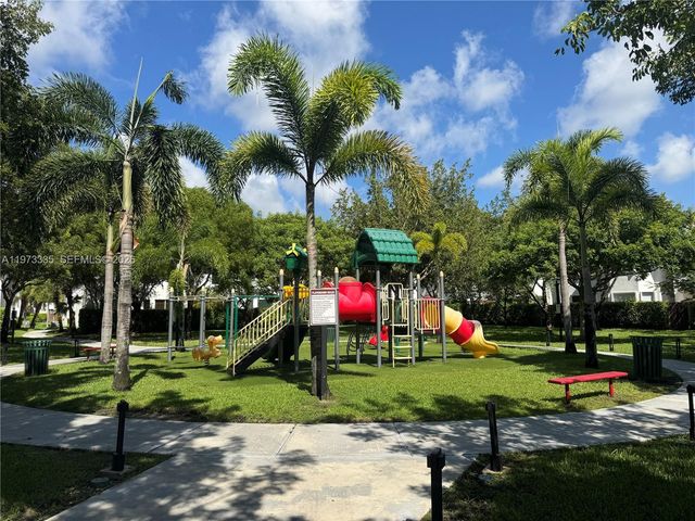 11482 NW 69th Ter, Doral, FL 33178