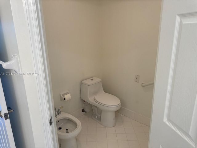 11482 NW 69th Ter, Doral, FL 33178