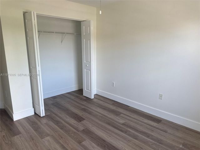 11482 NW 69th Ter, Doral, FL 33178