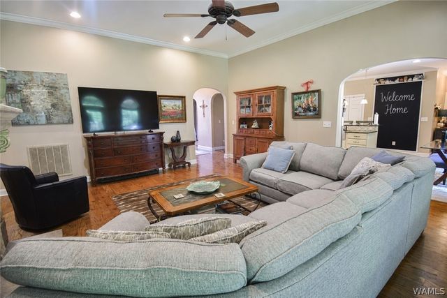 11927 Aspenwood, Moundville, AL 35474