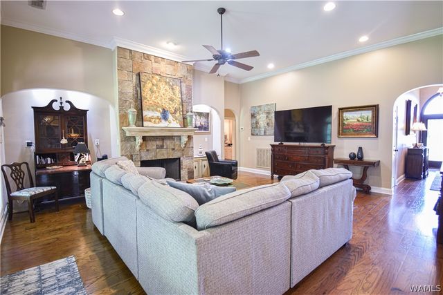 11927 Aspenwood, Moundville, AL 35474