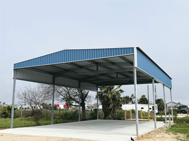 1176 N Tinkle Lane, Crystal Beach, TX 77650