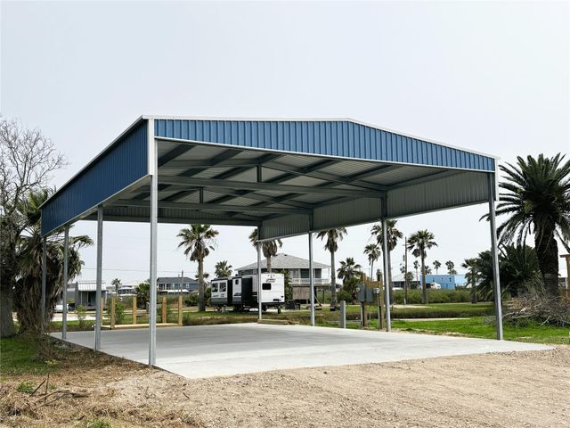 1176 N Tinkle Lane, Crystal Beach, TX 77650