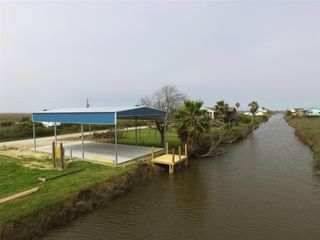 1176 N Tinkle Lane, Crystal Beach, TX 77650