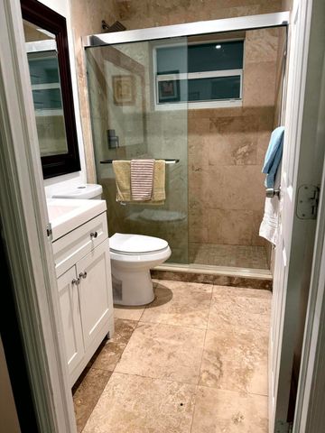 2452 Madison Street Side, Hollywood, FL 33020