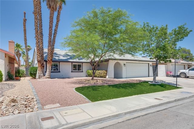 6212 Pinewood Avenue, Las Vegas, NV 89103