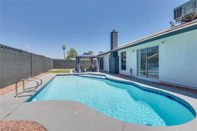 6212 Pinewood Avenue, Las Vegas, NV 89103