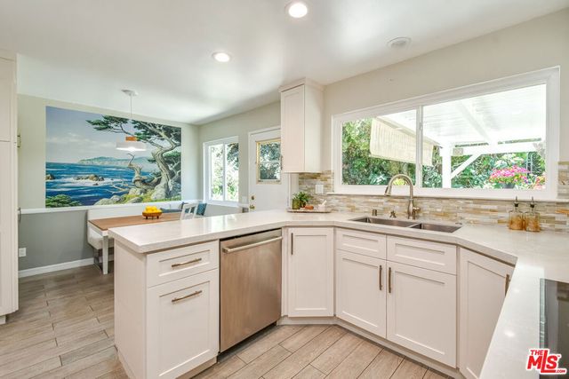 10828 Amigo Avenue, Porter Ranch, CA 91326
