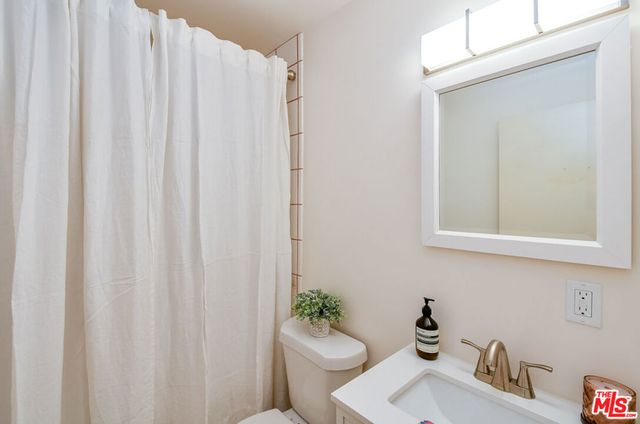 10828 Amigo Avenue, Porter Ranch, CA 91326