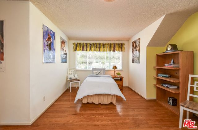 10828 Amigo Avenue, Porter Ranch, CA 91326