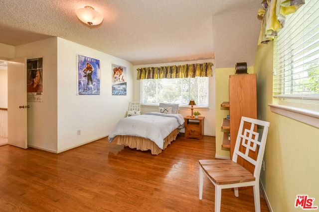 10828 Amigo Avenue, Porter Ranch, CA 91326