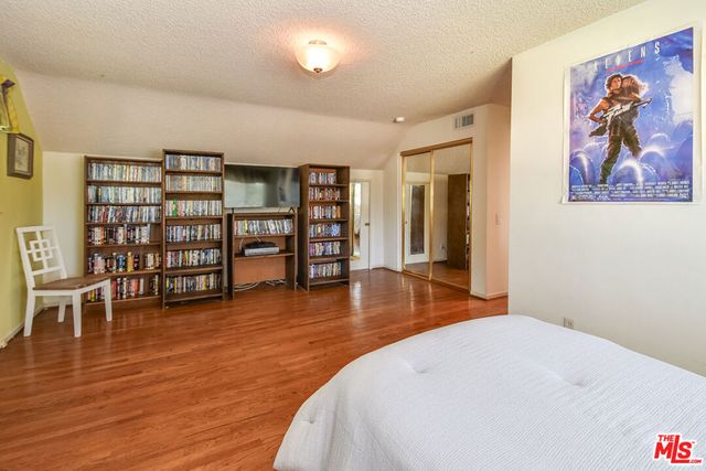 10828 Amigo Avenue, Porter Ranch, CA 91326