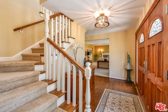10828 Amigo Avenue, Porter Ranch, CA 91326