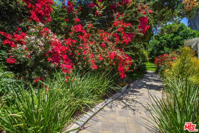 10828 Amigo Avenue, Porter Ranch, CA 91326
