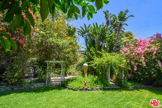 10828 Amigo Avenue, Porter Ranch, CA 91326