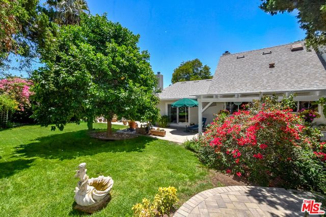 10828 Amigo Avenue, Porter Ranch, CA 91326