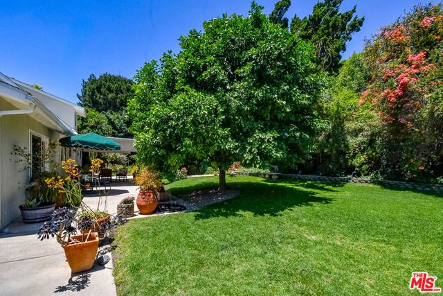 10828 Amigo Avenue, Porter Ranch, CA 91326