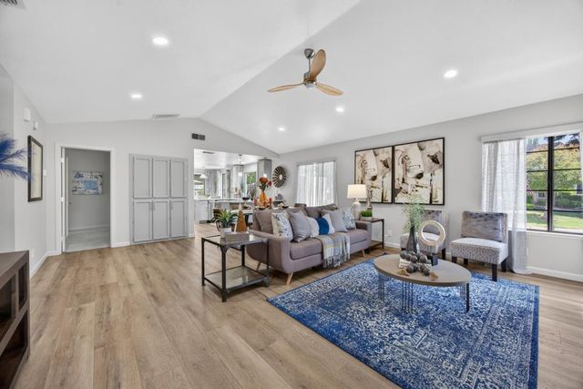 1611 Woodhill Dr, Roseville, CA 95661