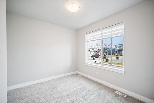 670 SE Booth Avenue, Waukee, IA 50263