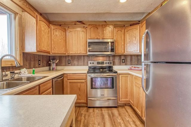 943 Crooked Ridge Rd, Gatlinburg, TN 37738