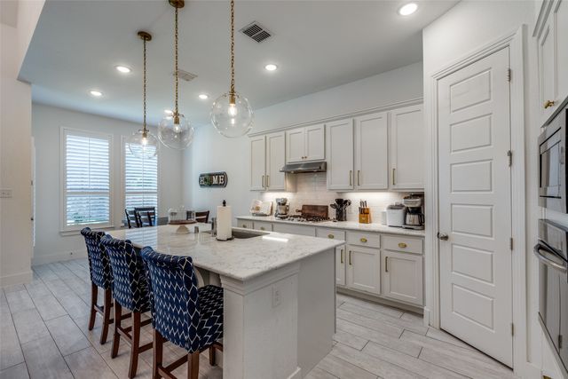 1522 Snowdrop Drive, Celina, TX 75078