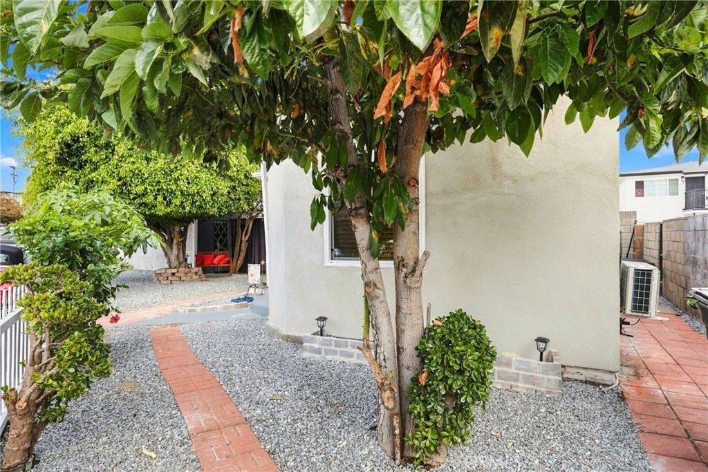 10013 Flora Vista, Bellflower, CA 90706 — photo 3