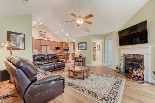 3477 Waterwheel Circle, Winston-salem, NC 27103