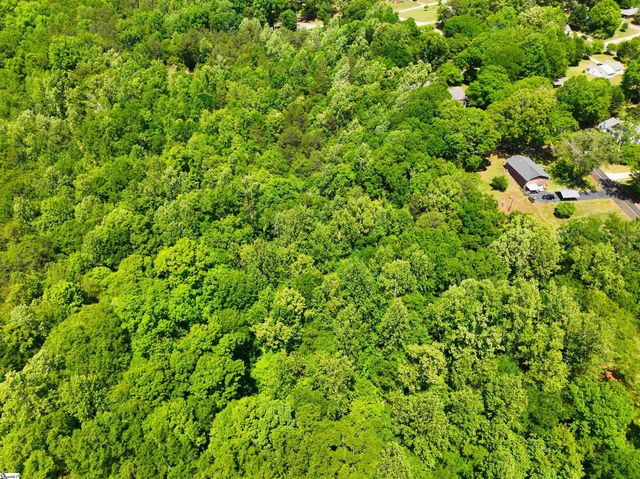 1 Luna Lane, Central, SC 29630