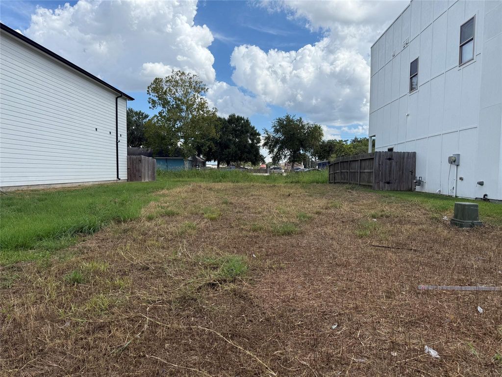 9733 Fabiola Drive, Houston, TX 77075