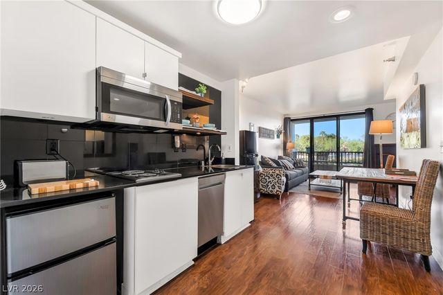29 Montelago Boulevard 234, Henderson, NV 89011