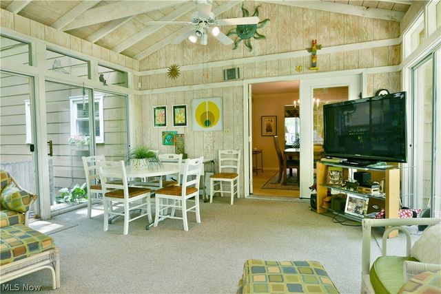 5841 Sampson Drive, Girard, OH 44420