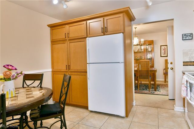 5841 Sampson Drive, Girard, OH 44420