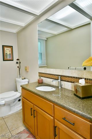5841 Sampson Drive, Girard, OH 44420