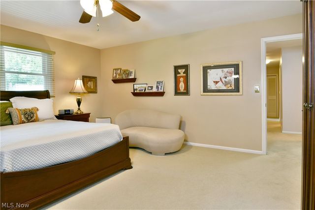 5841 Sampson Drive, Girard, OH 44420