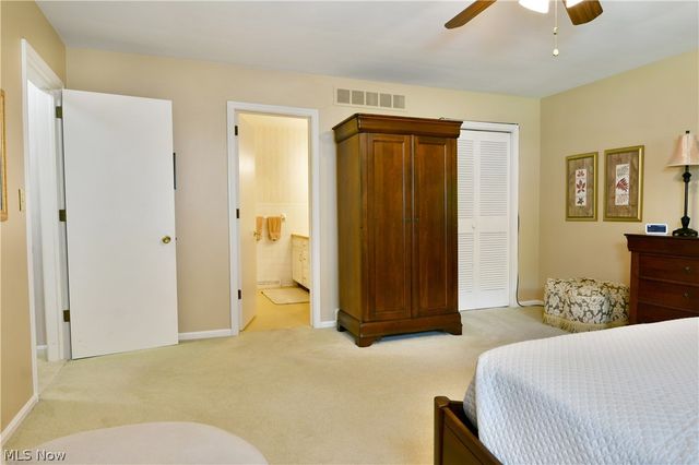 5841 Sampson Drive, Girard, OH 44420