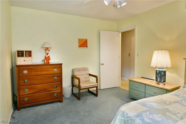 5841 Sampson Drive, Girard, OH 44420